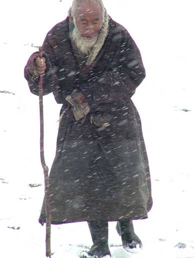 Une image contenant neige, extrieur, personne, skiant

Description gnre automatiquement